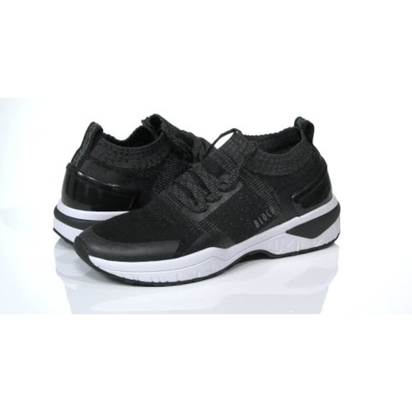 Bloch Women's Alcyone Cross Trainer in Black, Size 5.5 - Picture 1 of 3
